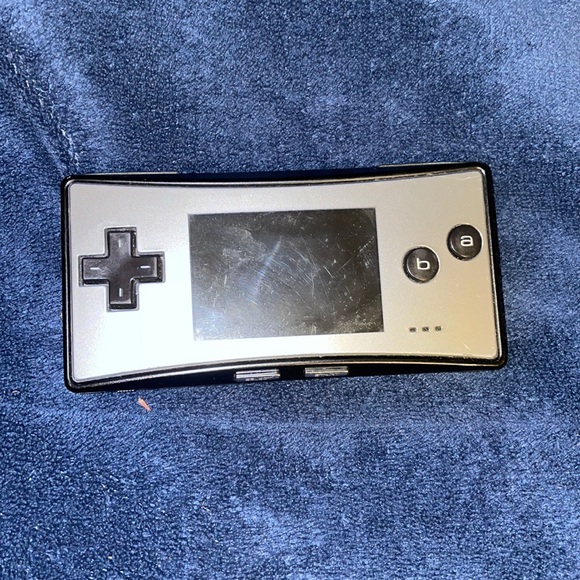 Game Boy Micro - Picture 1 of 2